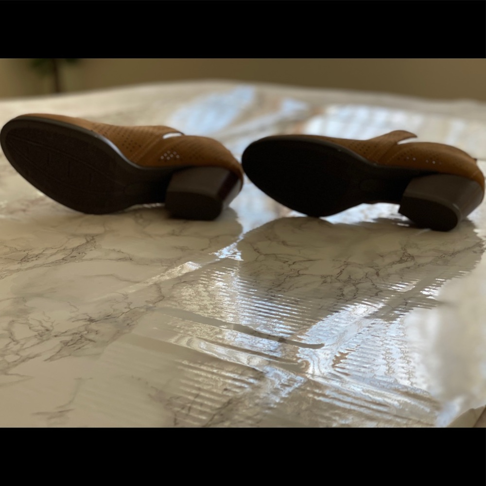 Bare Traps Booties - Picture 6 of 9